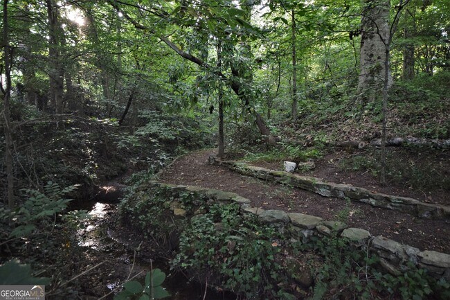 Building Photo - 2535 Melinda Dr NE