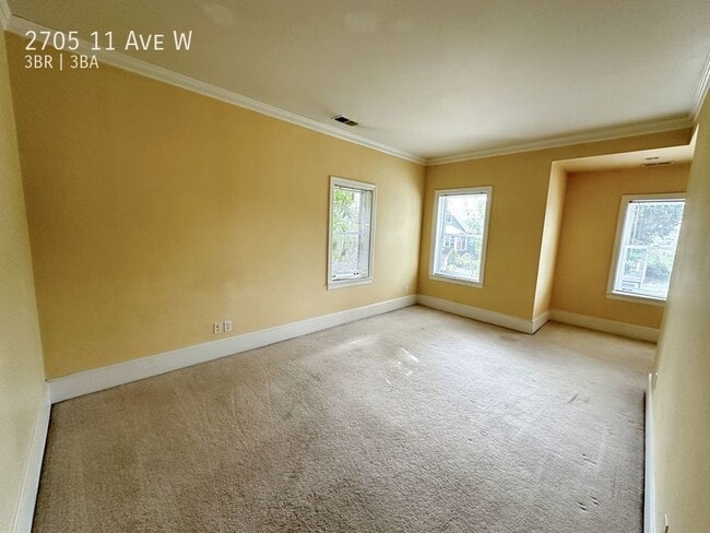 Building Photo - Queen Anne - Must See 3 Bedroom / 3 Bath Home