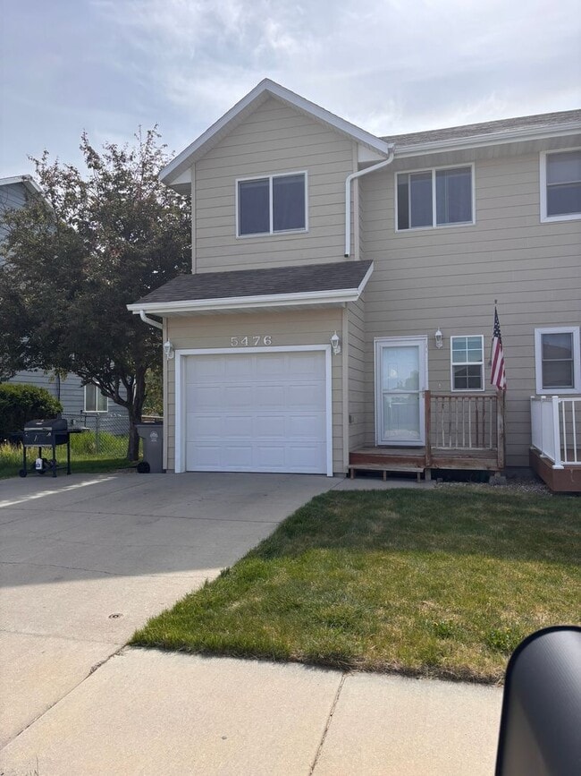Building Photo - 3 BED | 2.5 BATH | SINGLE GARAGE | RAPID VALLEY