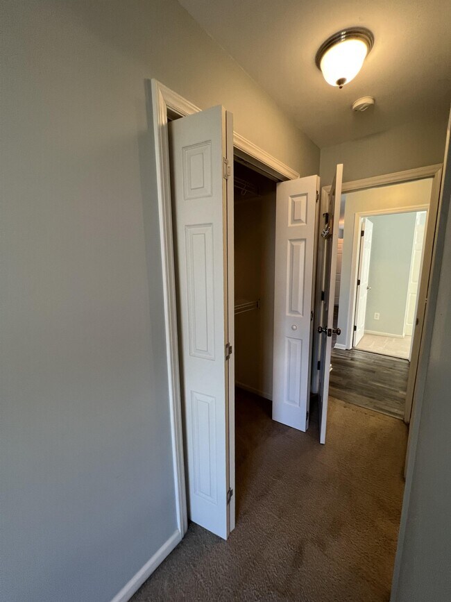 Building Photo - 4908 Lighthouse Ct