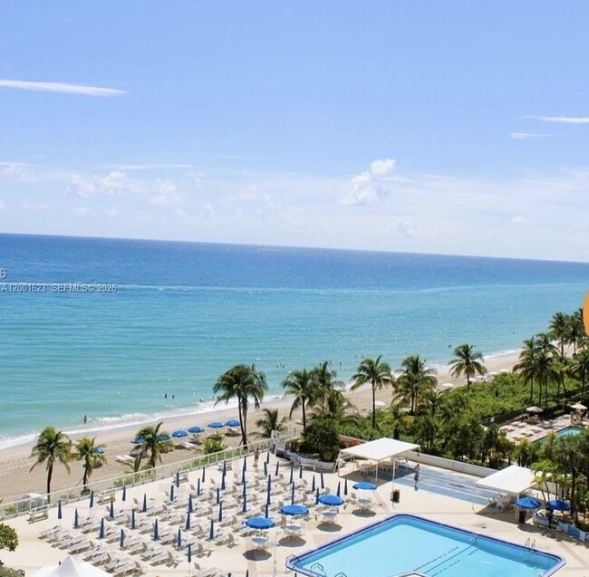 Building Photo - 2030 S Ocean Dr