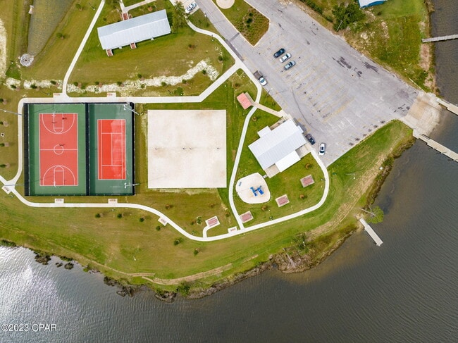 Building Photo - 526 Camellia Ave