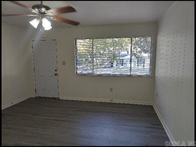 Building Photo - 204 Dobbs St