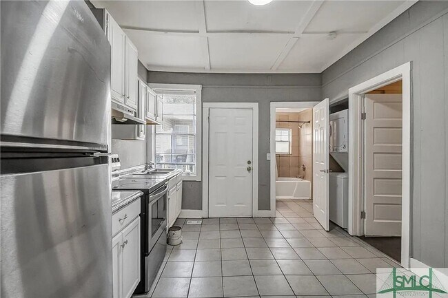 Building Photo - 1710 Lennox Ct