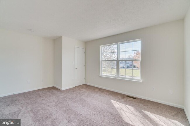 Building Photo - 2926 Sorrell Ct