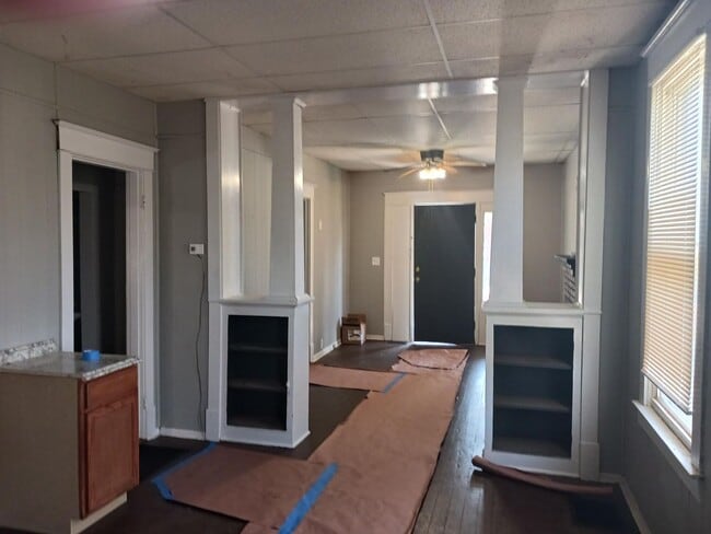 Building Photo - NEWLY REMODELED 3BED 1 BATH