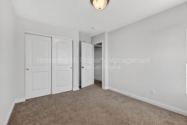 Building Photo - 401 Falcons Prey