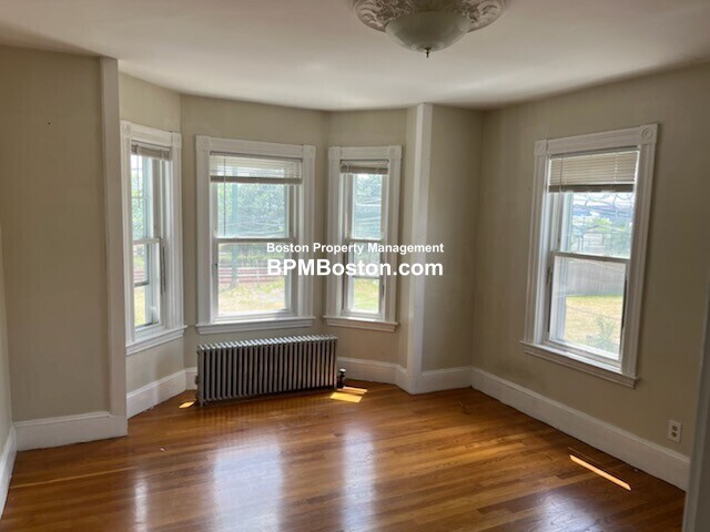 Building Photo - 98 Cowper St