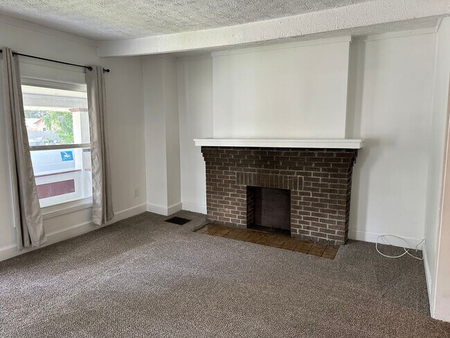 Building Photo - 2497-2499-2499 Adams Ave