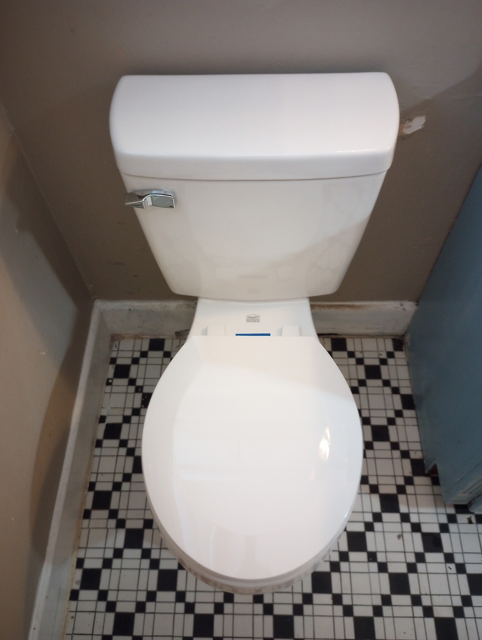 New Toilet - 579 High Point Ter