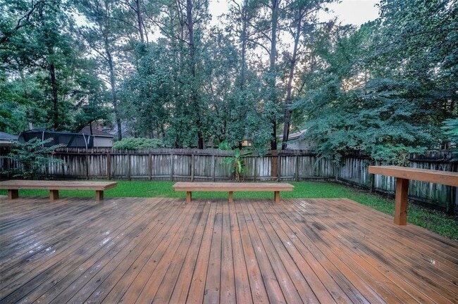 Building Photo - 143 W Village Knoll Cir