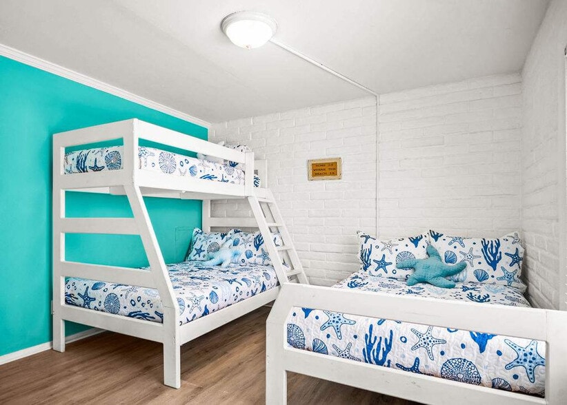 Building Photo - 1412 Eleventh Street-SI FL2-ID1023183P