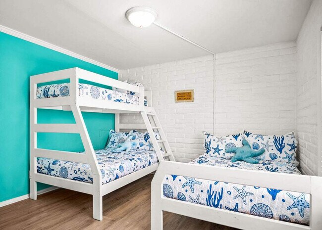 Building Photo - 1412 Eleventh Street-SI FL2-ID1023183P