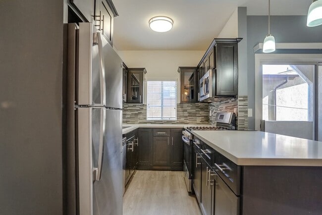 Interior Photo - Central Inglewood Life – Gated Living Near SoFi & Transit