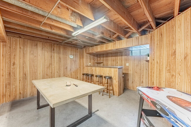 Building Photo - 5936 W 97th St