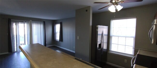 Building Photo - 1201 Spring Creek Ln