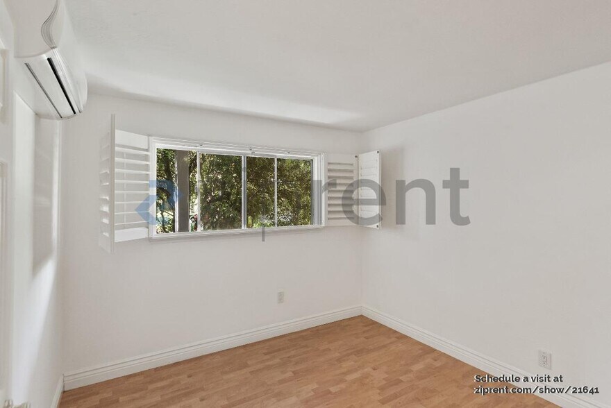 Building Photo - 14245 Lora Dr