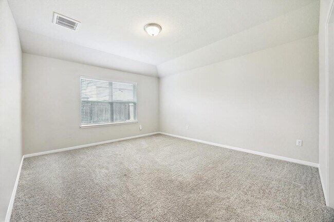 Building Photo - 705 Callahan Ln