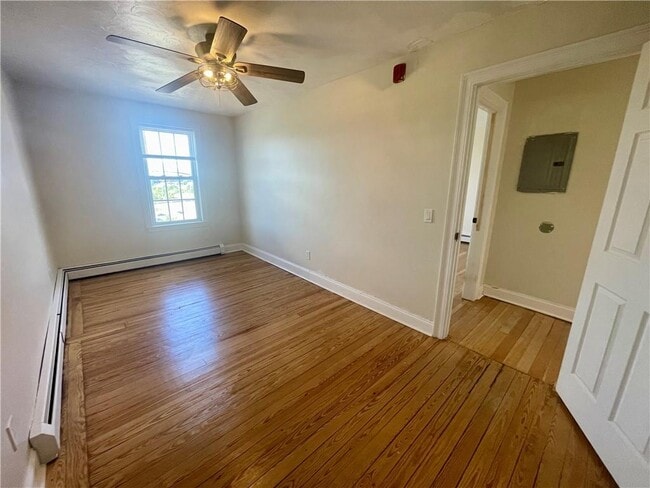 Building Photo - 108 Spruce St