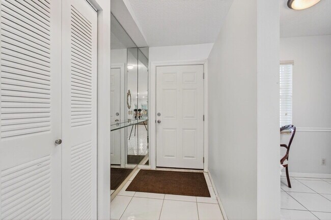 Building Photo - 18541 Cherborg Dr