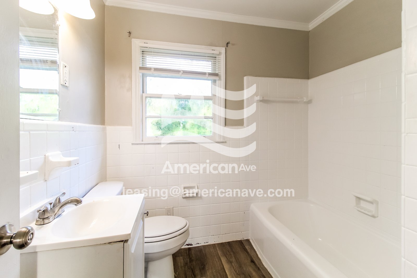 Building Photo - 605 Westview Dr