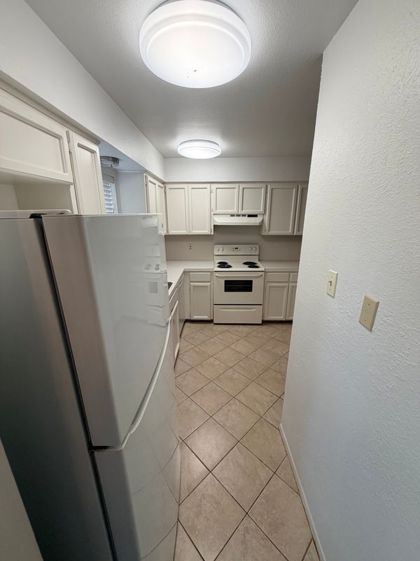 Building Photo - 5149 Middlecoff Cir