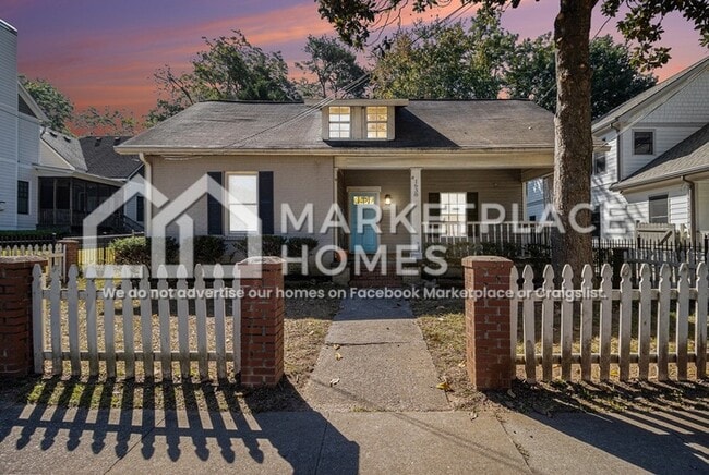 Building Photo - 1638 Mercer Ave