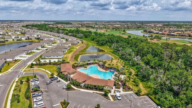 Building Photo - 17032 Harvest Moon Way