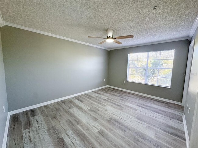 Building Photo - 1919 Summer Club Dr