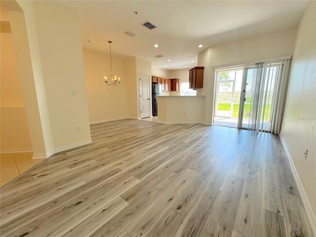 Building Photo - 1390 Grantham Dr