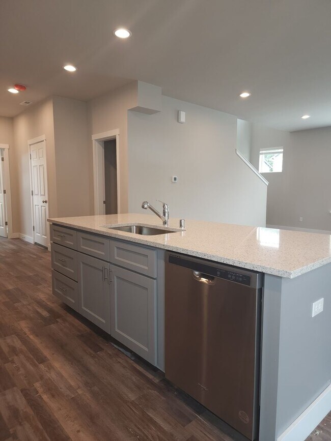 Building Photo - Yelm Creek Estates, New Construction 4 Bedroom, 2.75 Bathroom with Den