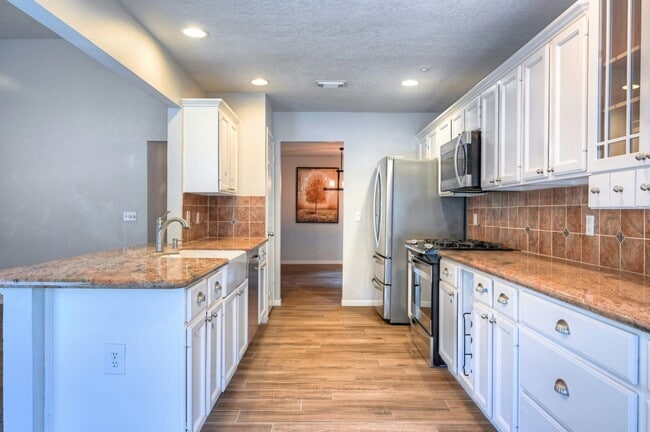Building Photo - 15 White Bark Pl