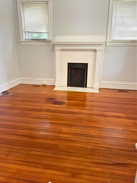 Building Photo - 3311 1st Avenue