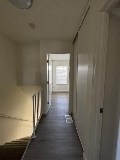 Building Photo - Spacious & Practical living, Available now!