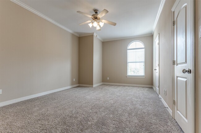 Building Photo - 5305 Egbert St