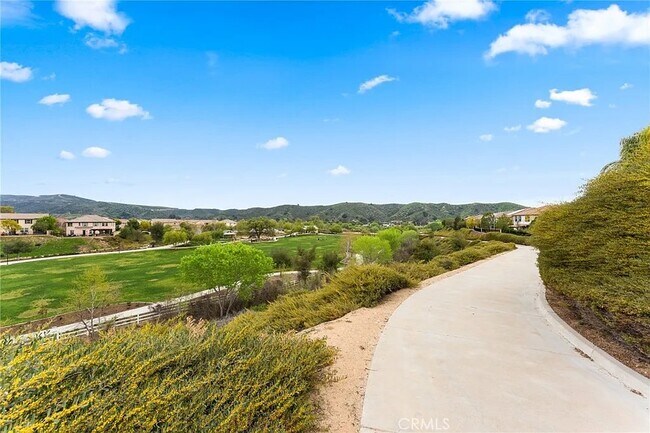 Building Photo - 26607 Millhouse Dr