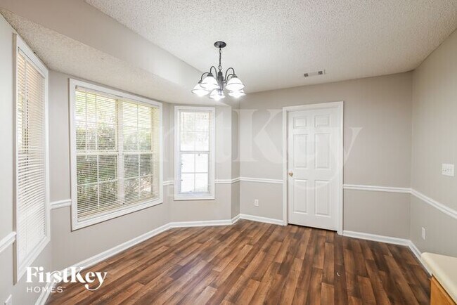 Building Photo - 2980 Williams Farm Dr