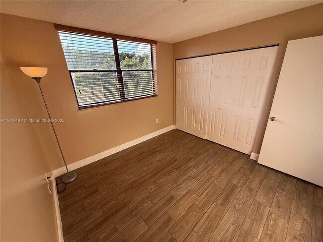 Building Photo - 8006 SW 149th Ave