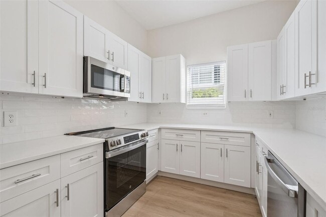 Building Photo - 2704 E Central Blvd