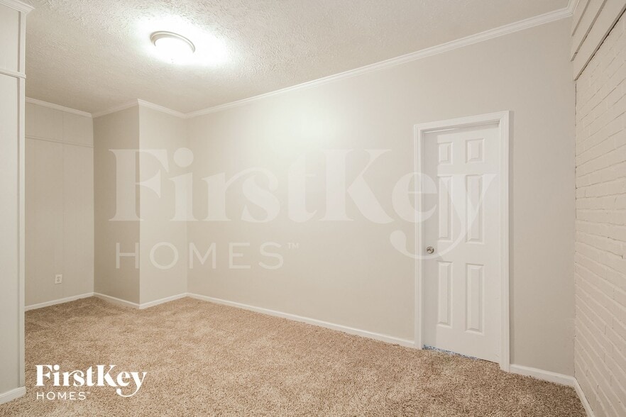 Building Photo - 5233 Maple Valley Rd SW