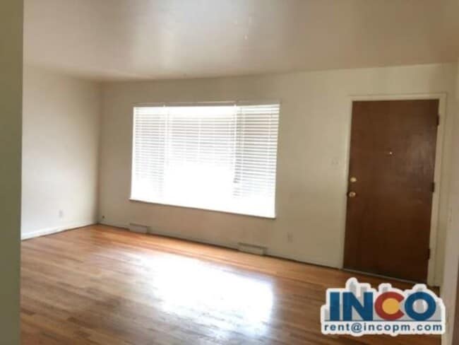 Building Photo - 1320 S Gray St