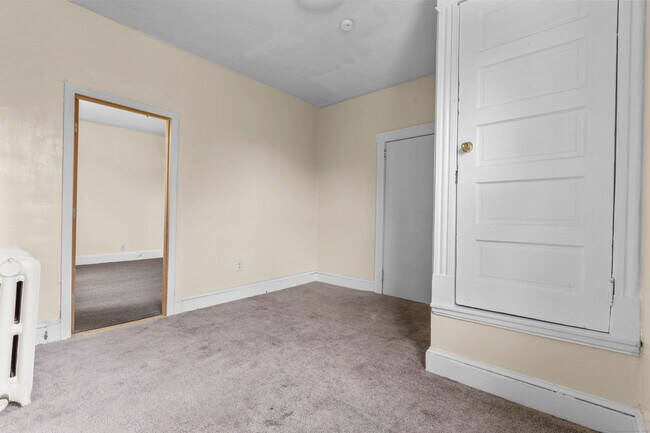 Building Photo - 29 Belden St