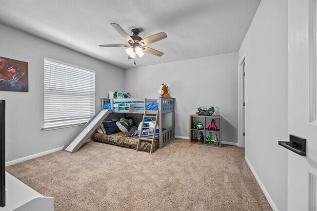 Building Photo - 313 Somerville St