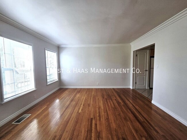 Building Photo - 5331 E The Toledo