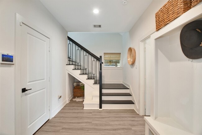 Building Photo - 1106 Paul Quinn St