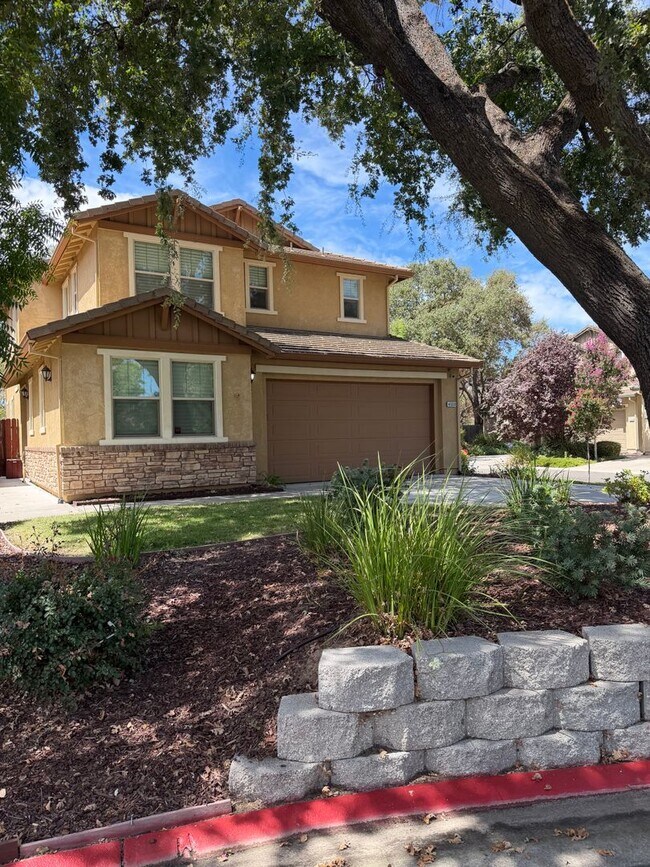 Building Photo - 4668 Lue Ln