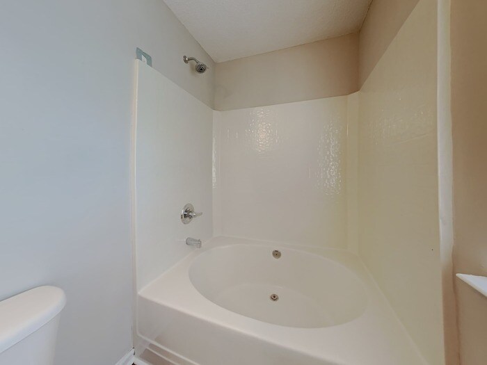 Building Photo - 7115 Lowen Rd