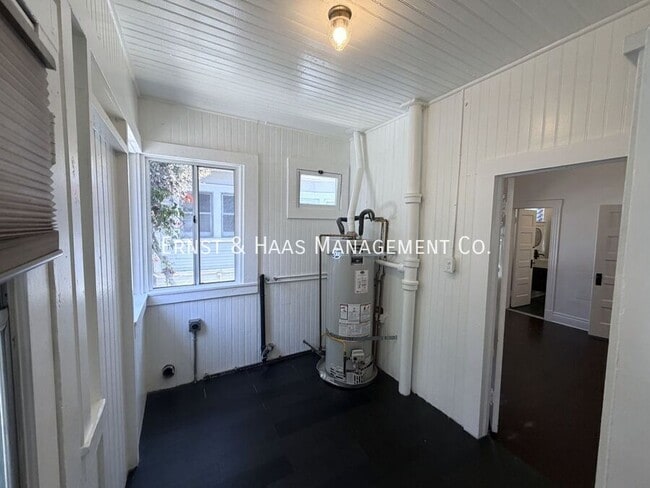 Building Photo - 209 Linden Ave