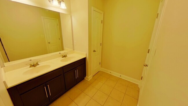 Building Photo - 169 Eclipse Ct
