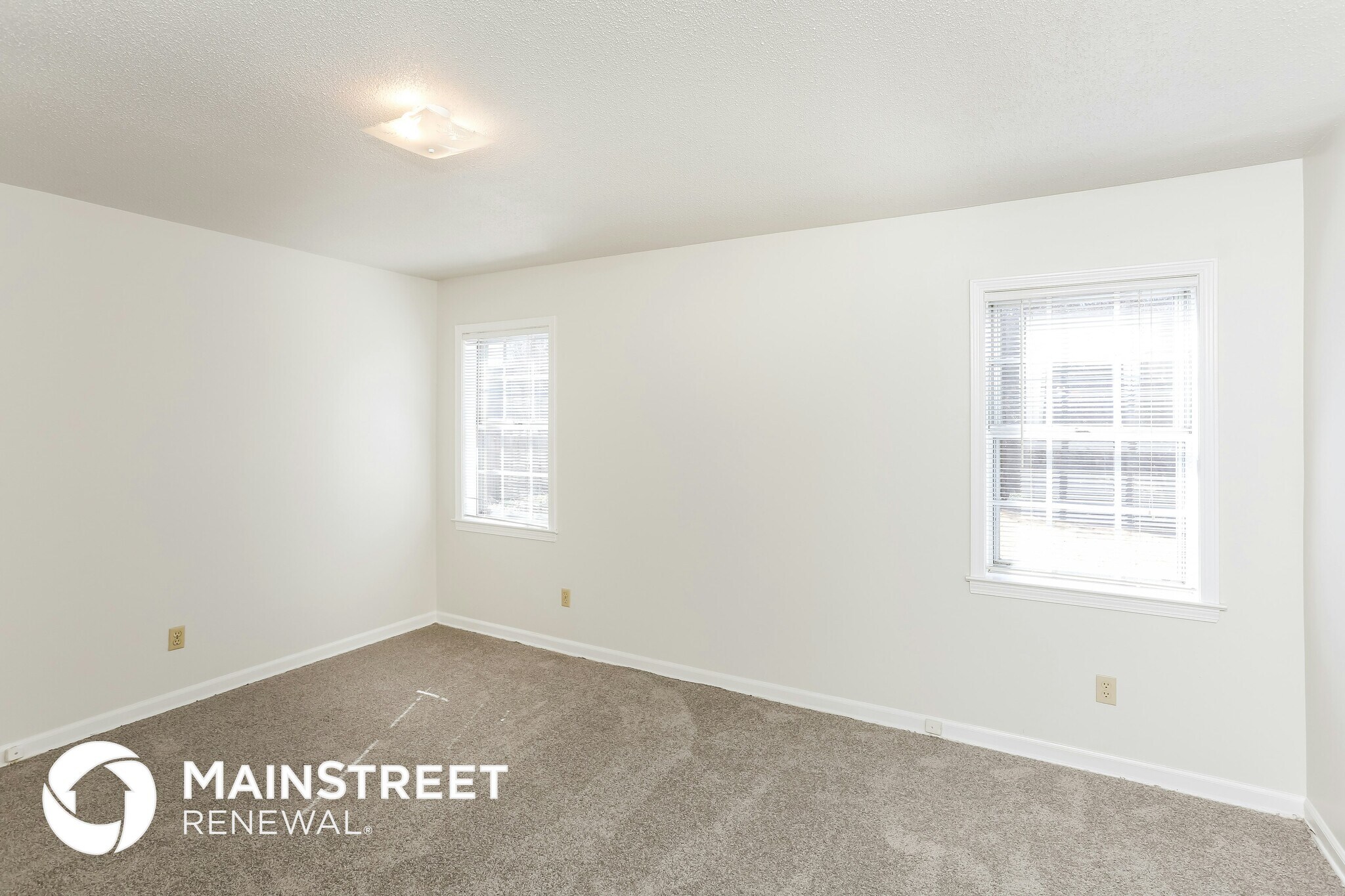 Building Photo - 6041 Syon Cove